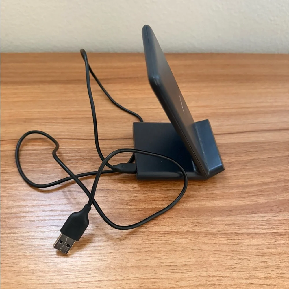 Anker Black Wireless Charger for Multiple Devices